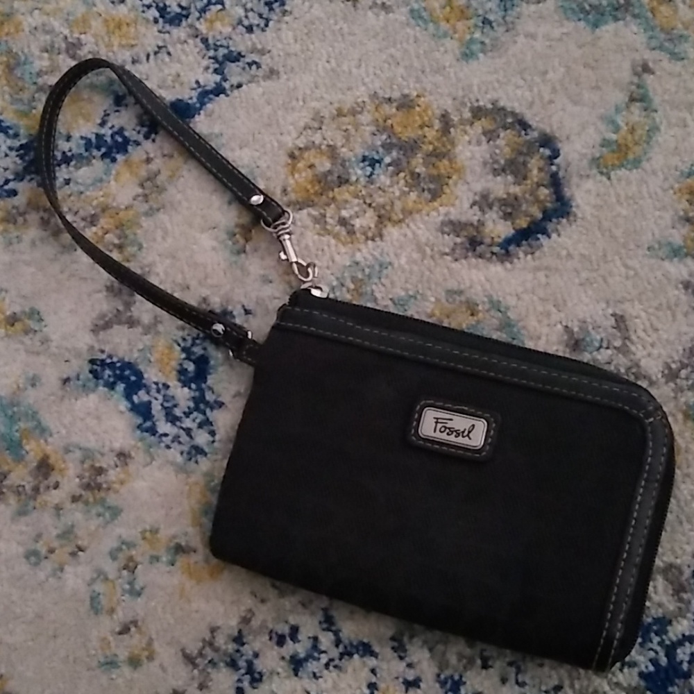 Fossil - wristlet